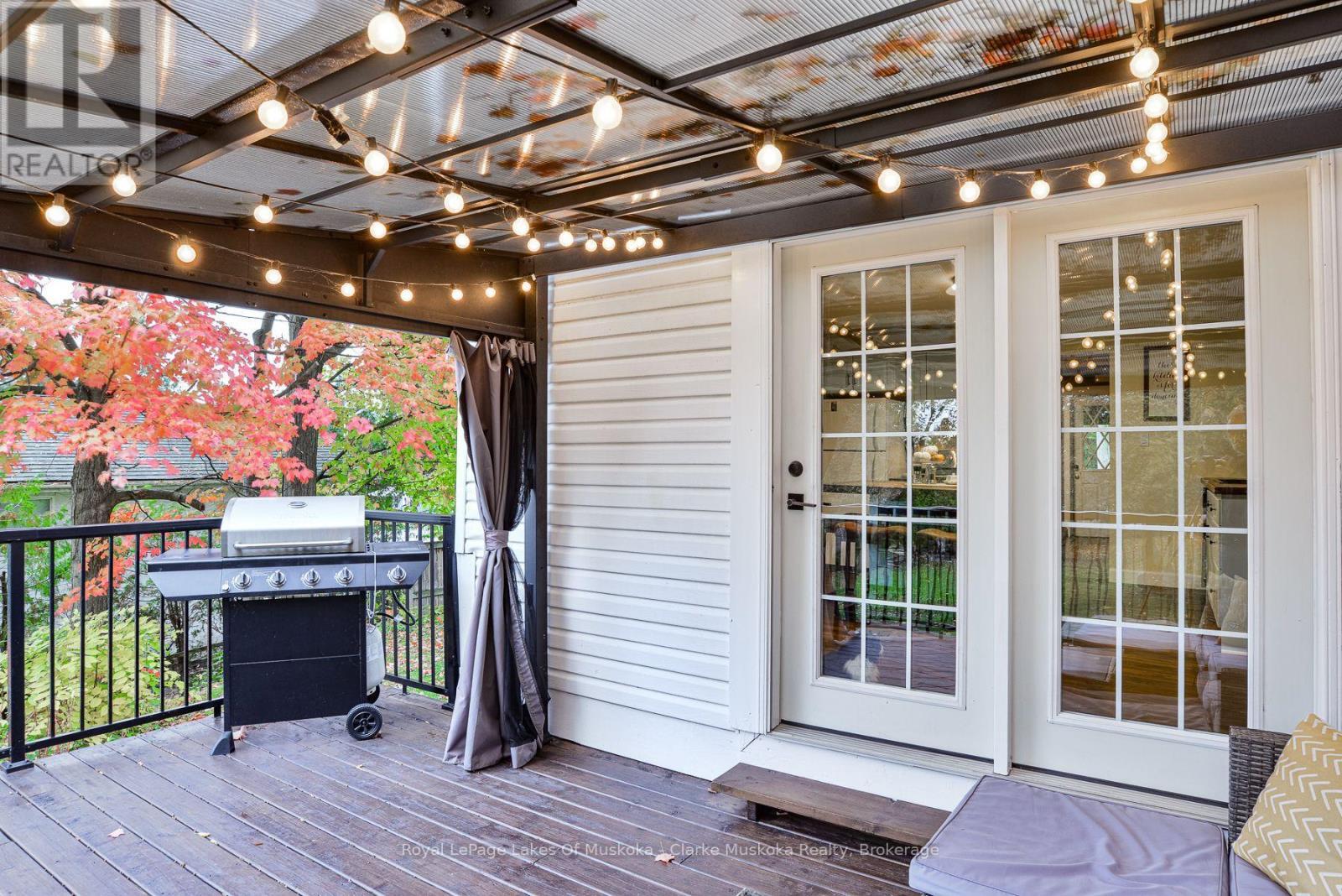 313 Ouida Street, Tay (Waubaushene), ON - Outdoor With Deck Patio Veranda With Exterior