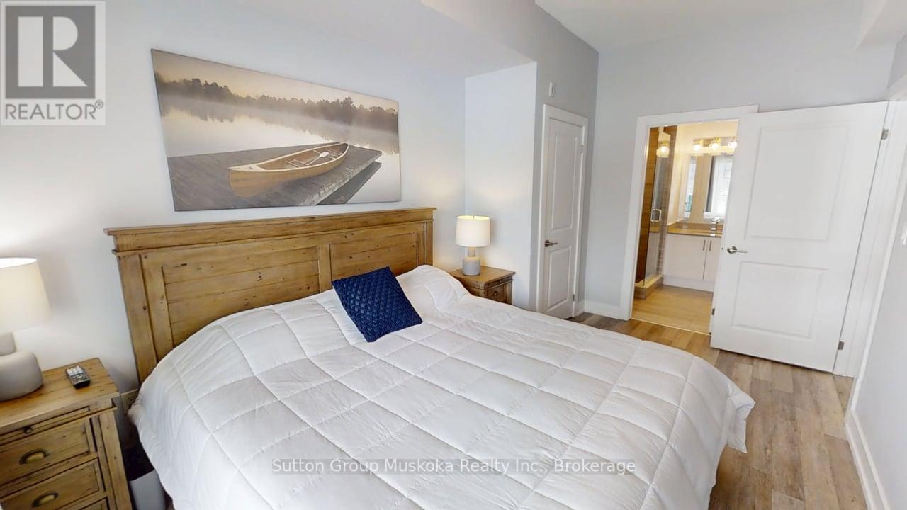 423 - 25 Pen Lake Point Road, Huntsville (Chaffey), ON - Indoor Photo Showing Bedroom