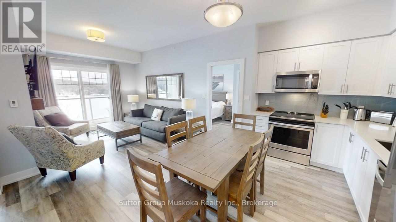 423 - 25 Pen Lake Point Road, Huntsville (Chaffey), ON - Indoor