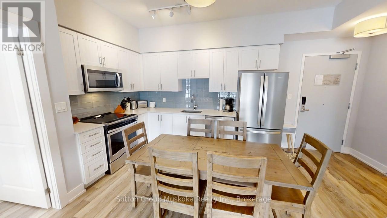 423 - 25 Pen Lake Point Road, Huntsville (Chaffey), ON - Indoor Photo Showing Other Room