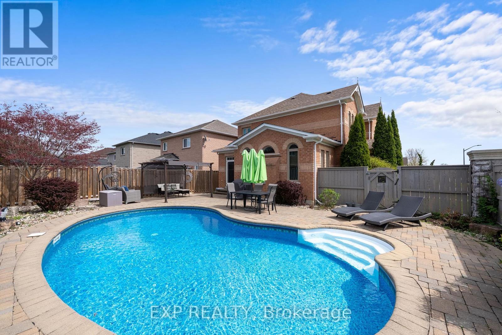 2 Hesham Drive, Whitby, ON - Outdoor With In Ground Pool With Deck Patio Veranda With Backyard