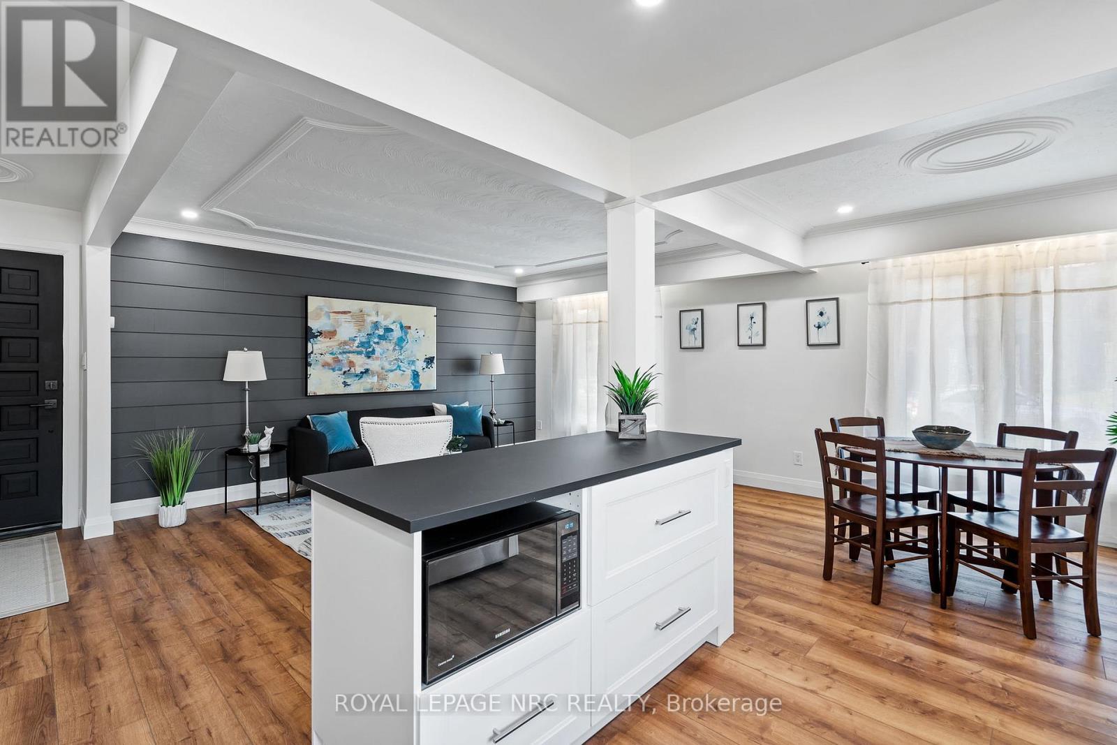 Upper - 4908 Pettit Avenue, Niagara Falls (Morrison), ON - Indoor