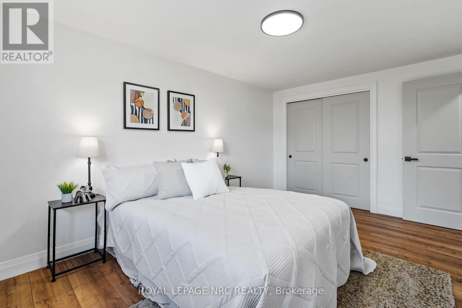 Upper - 4908 Pettit Avenue, Niagara Falls (Morrison), ON - Indoor Photo Showing Bedroom