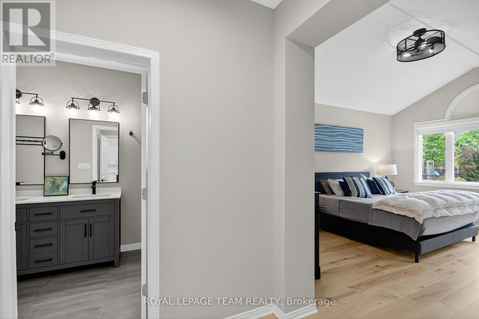 128 Chenoa Way, Ottawa, ON - Indoor Photo Showing Bedroom