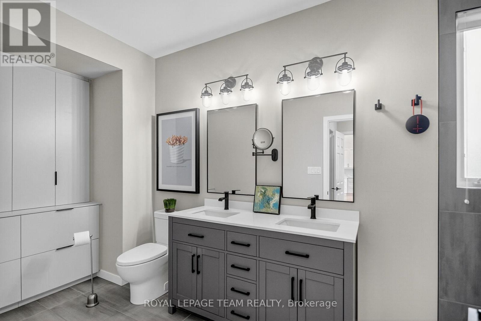 128 Chenoa Way, Ottawa, ON - Indoor Photo Showing Bathroom