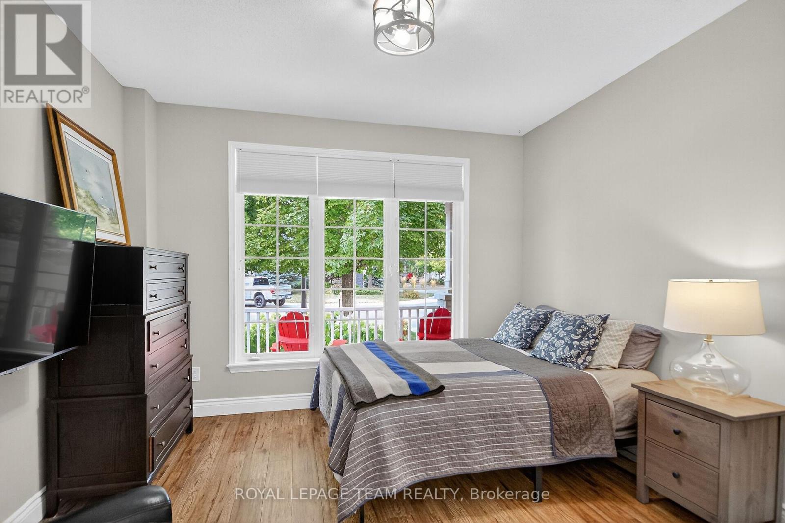 128 Chenoa Way, Ottawa, ON - Indoor Photo Showing Bedroom