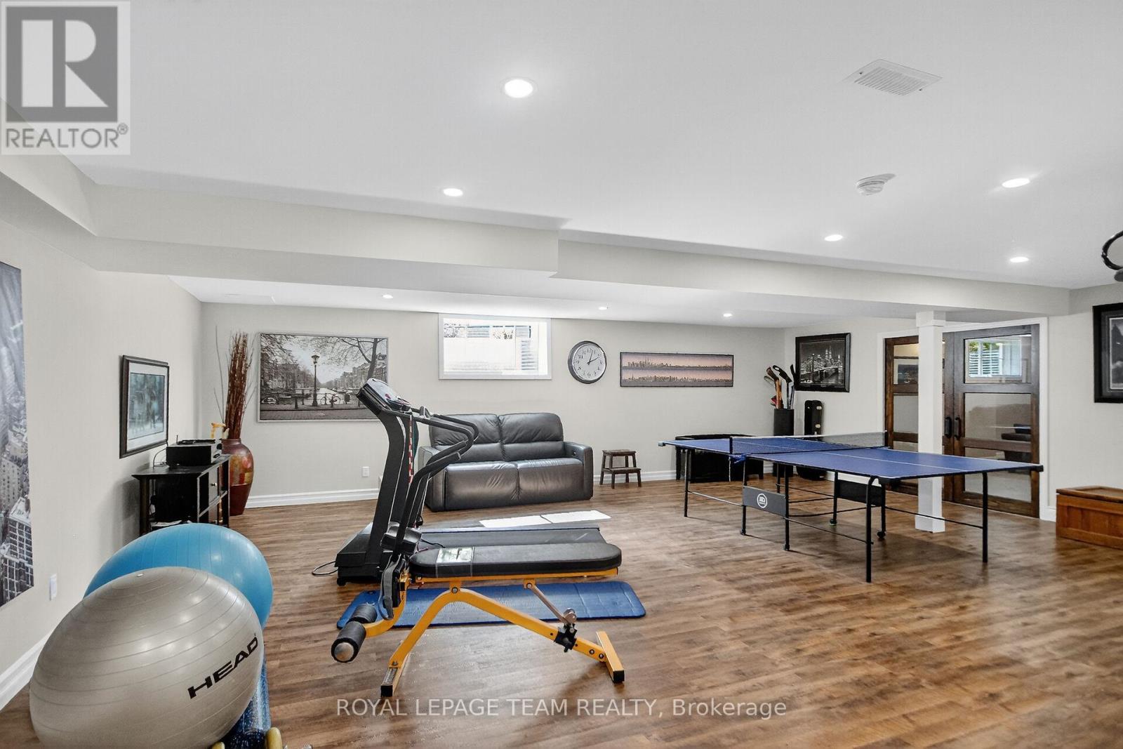 128 Chenoa Way, Ottawa, ON - Indoor Photo Showing Gym Room