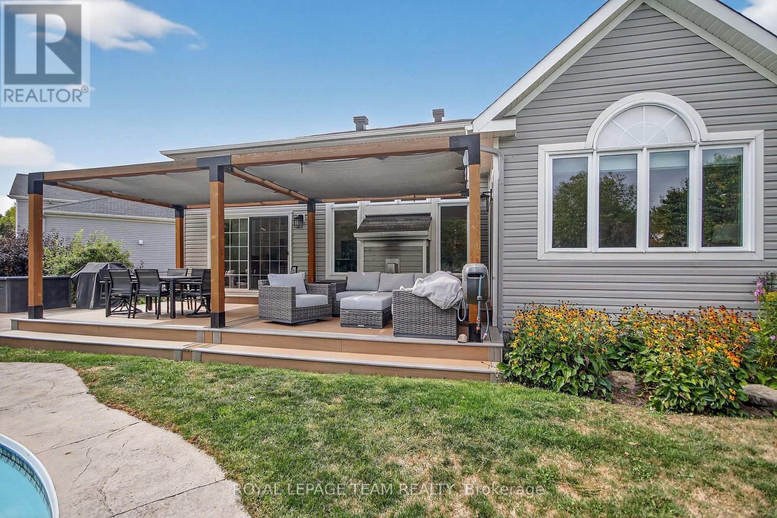 128 Chenoa Way, Ottawa, ON - Outdoor With Deck Patio Veranda