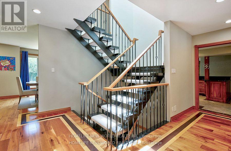 7 Sulgrave Crescent, Toronto, ON - Indoor Photo Showing Other Room