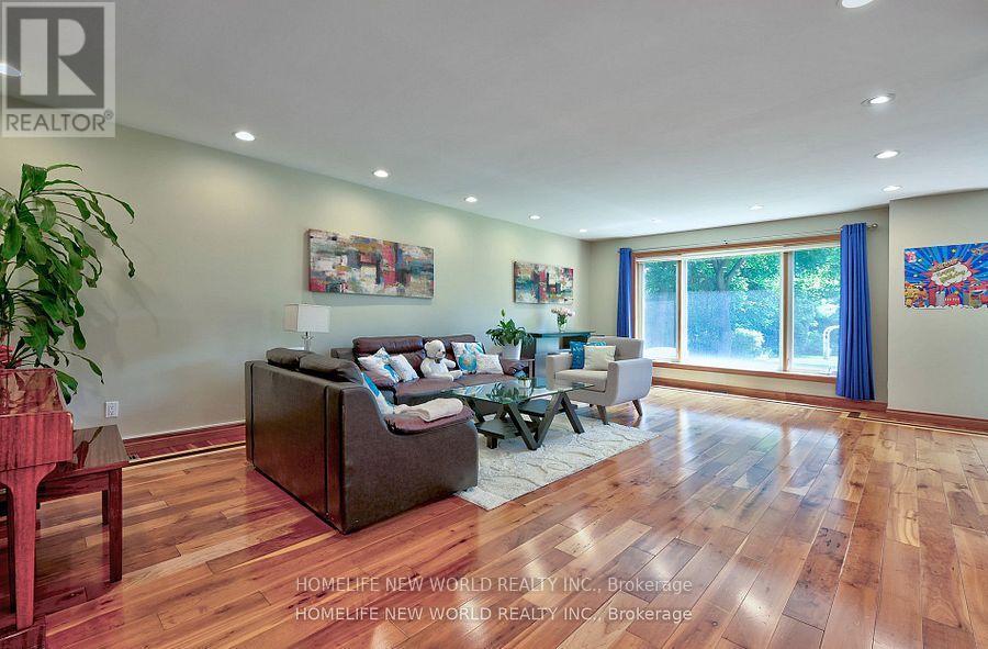 7 Sulgrave Crescent, Toronto, ON - Indoor