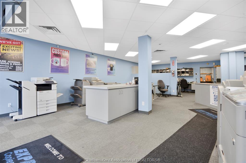 210-212 Queen Street, Chatham, ON