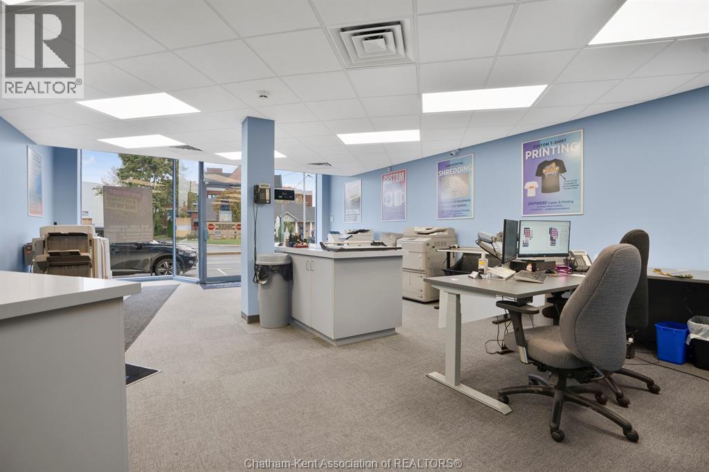 210-212 Queen Street, Chatham, ON