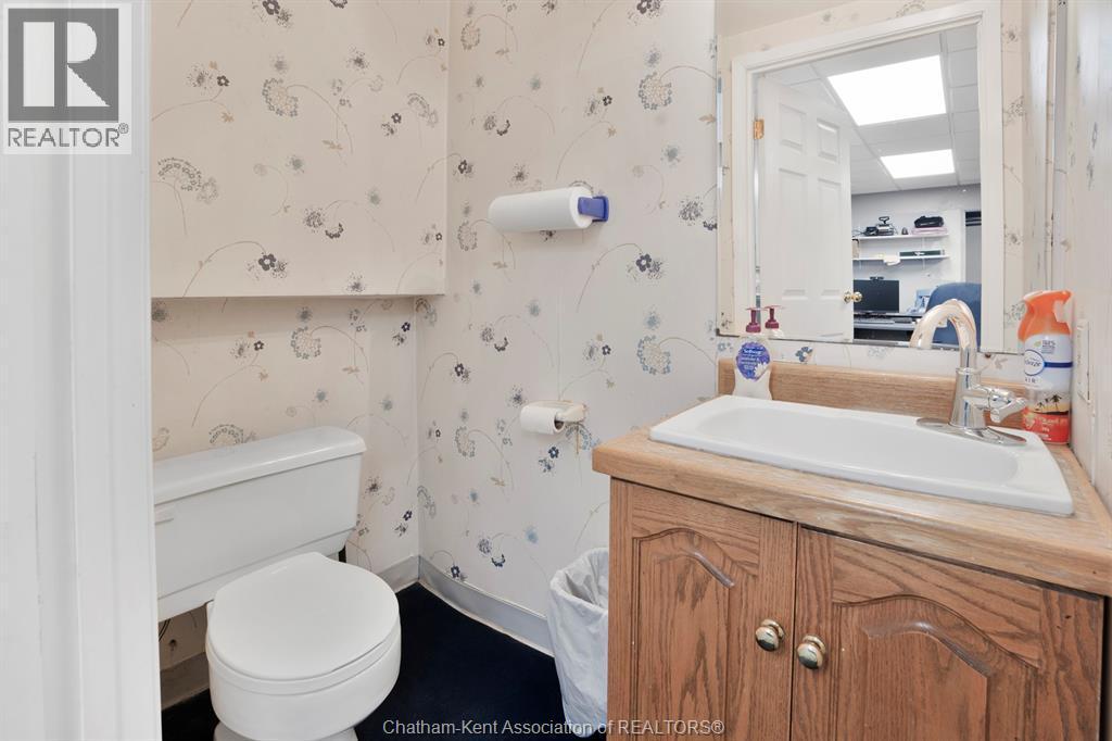 210-212 Queen Street, Chatham, ON