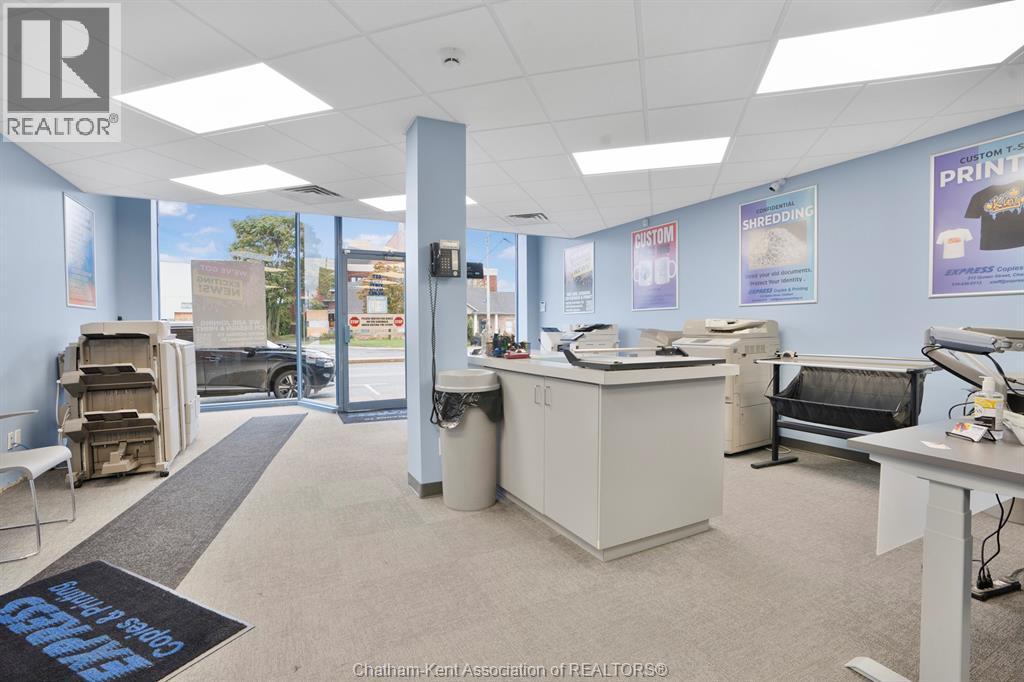 210-212 Queen Street, Chatham, ON