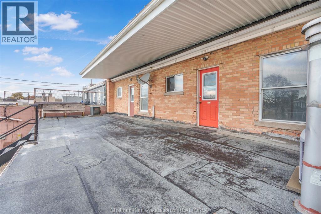 210-212 Queen Street, Chatham, ON