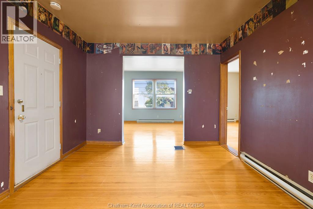 210-212 Queen Street, Chatham, ON