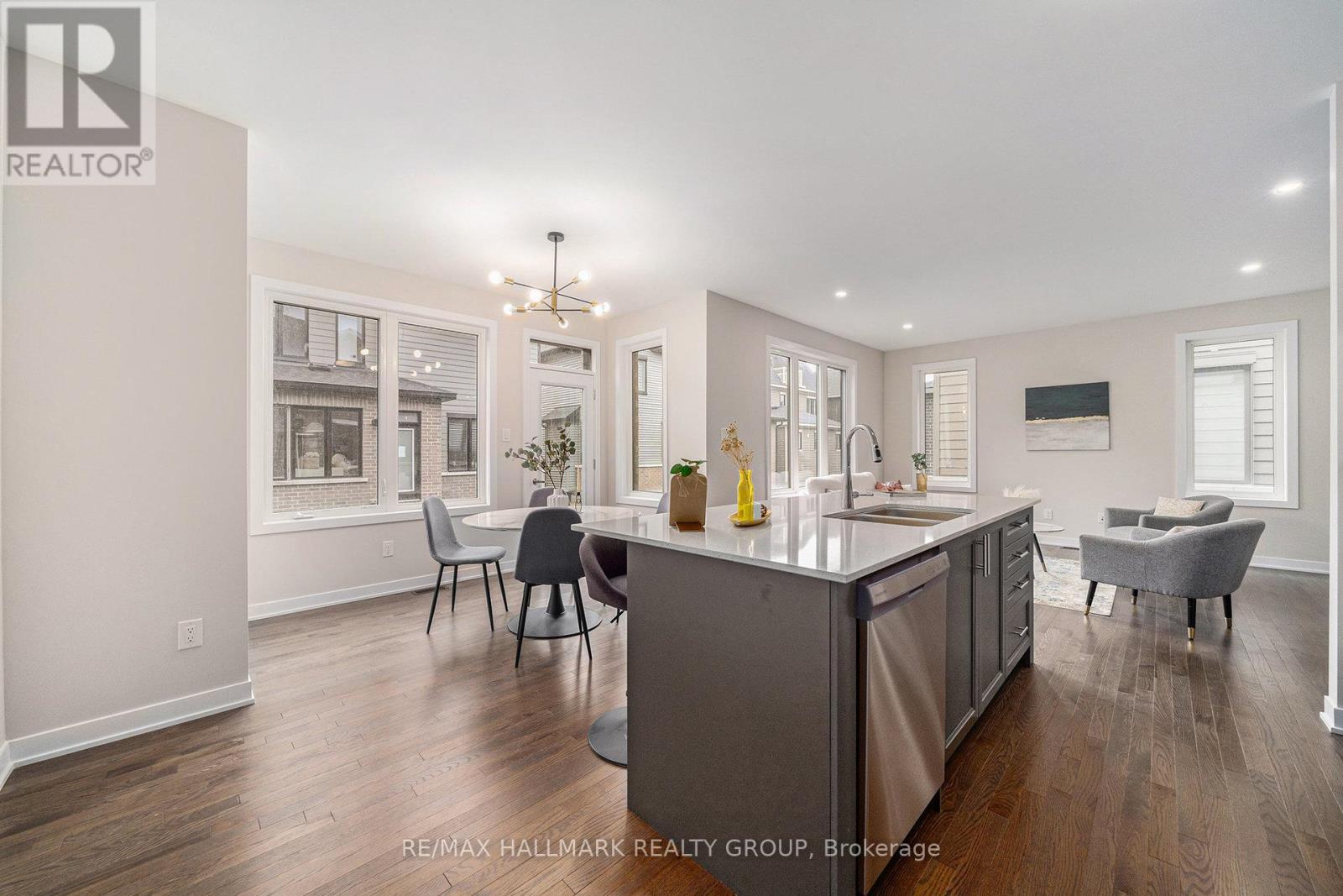 173 Conservancy Drive, Ottawa, ON - Indoor