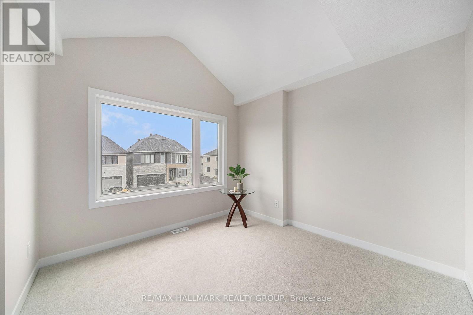 173 Conservancy Drive, Ottawa, ON - Indoor