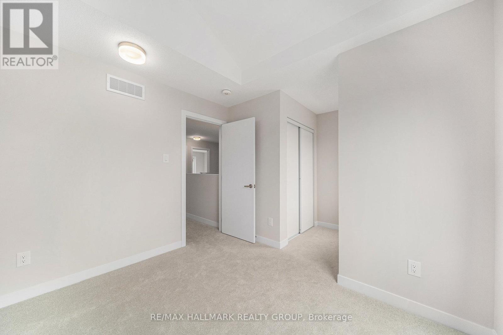 173 Conservancy Drive, Ottawa, ON - Indoor Photo Showing Other Room