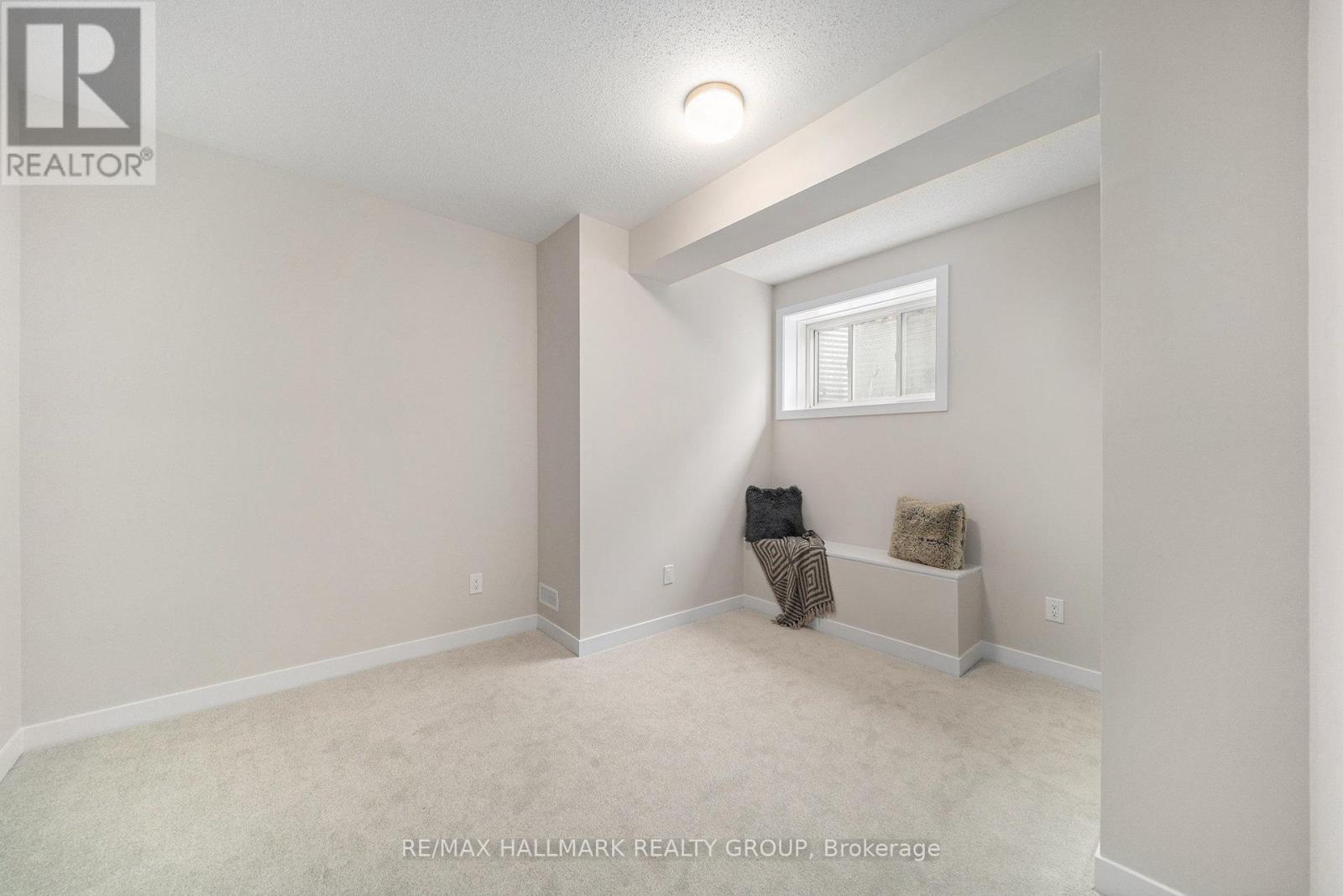 173 Conservancy Drive, Ottawa, ON - Indoor Photo Showing Other Room