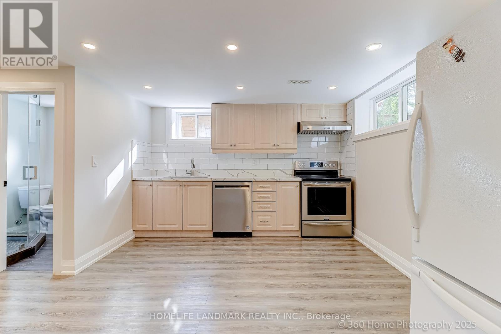 24 Evanston Drive, Toronto, ON - Indoor Photo Showing Kitchen With Stainless Steel Kitchen