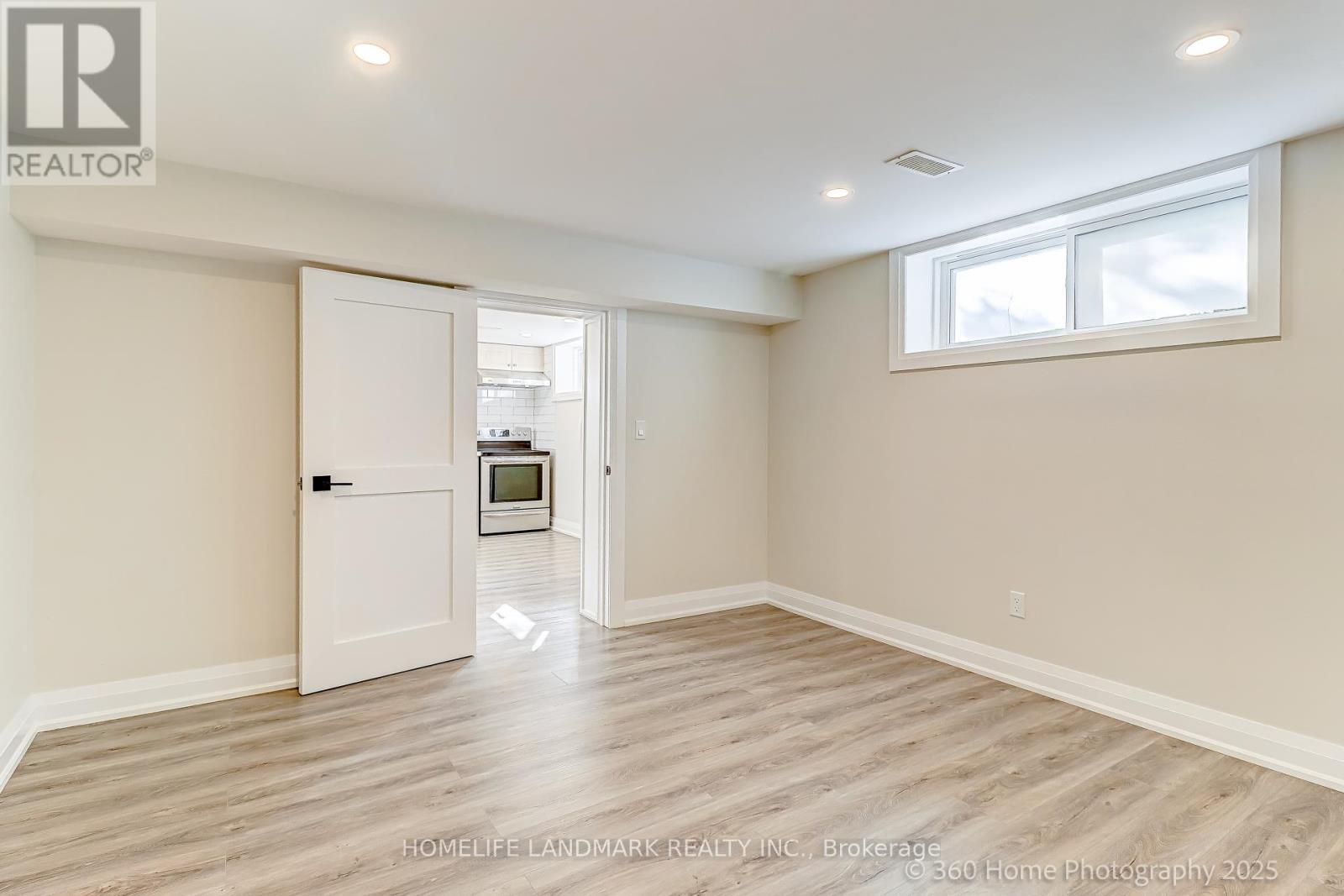 24 Evanston Drive, Toronto, ON - Indoor