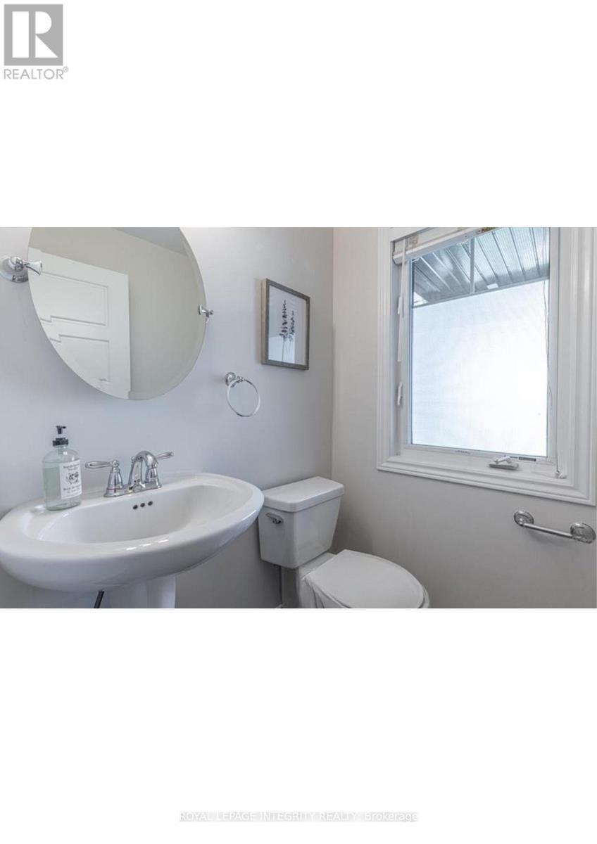 2435 River Mist Road, Ottawa, ON - Indoor Photo Showing Bathroom