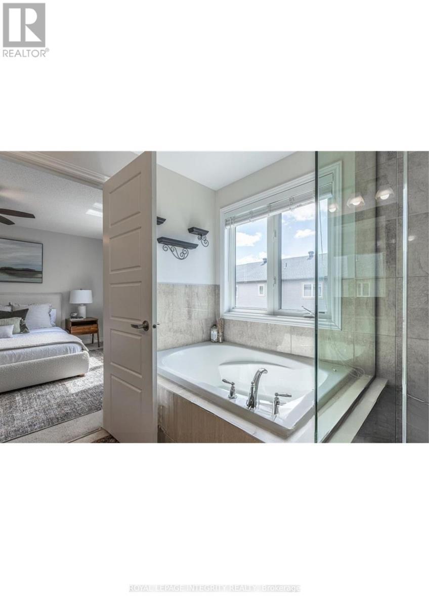 2435 River Mist Road, Ottawa, ON - Indoor Photo Showing Bathroom