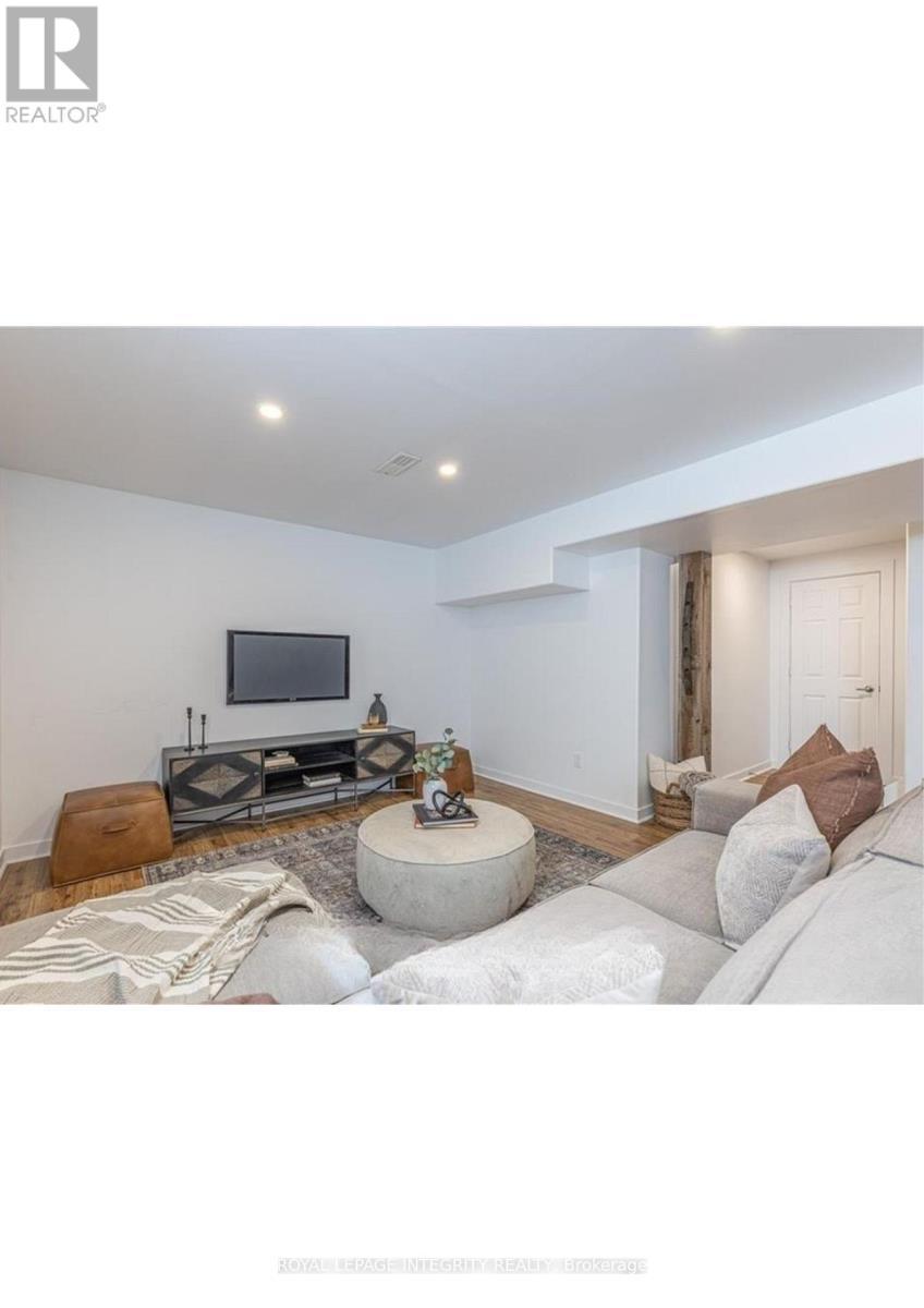 2435 River Mist Road, Ottawa, ON - Indoor