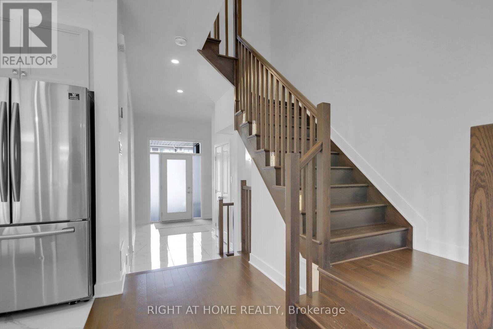 741 Twist Way, Ottawa, ON - Indoor Photo Showing Other Room