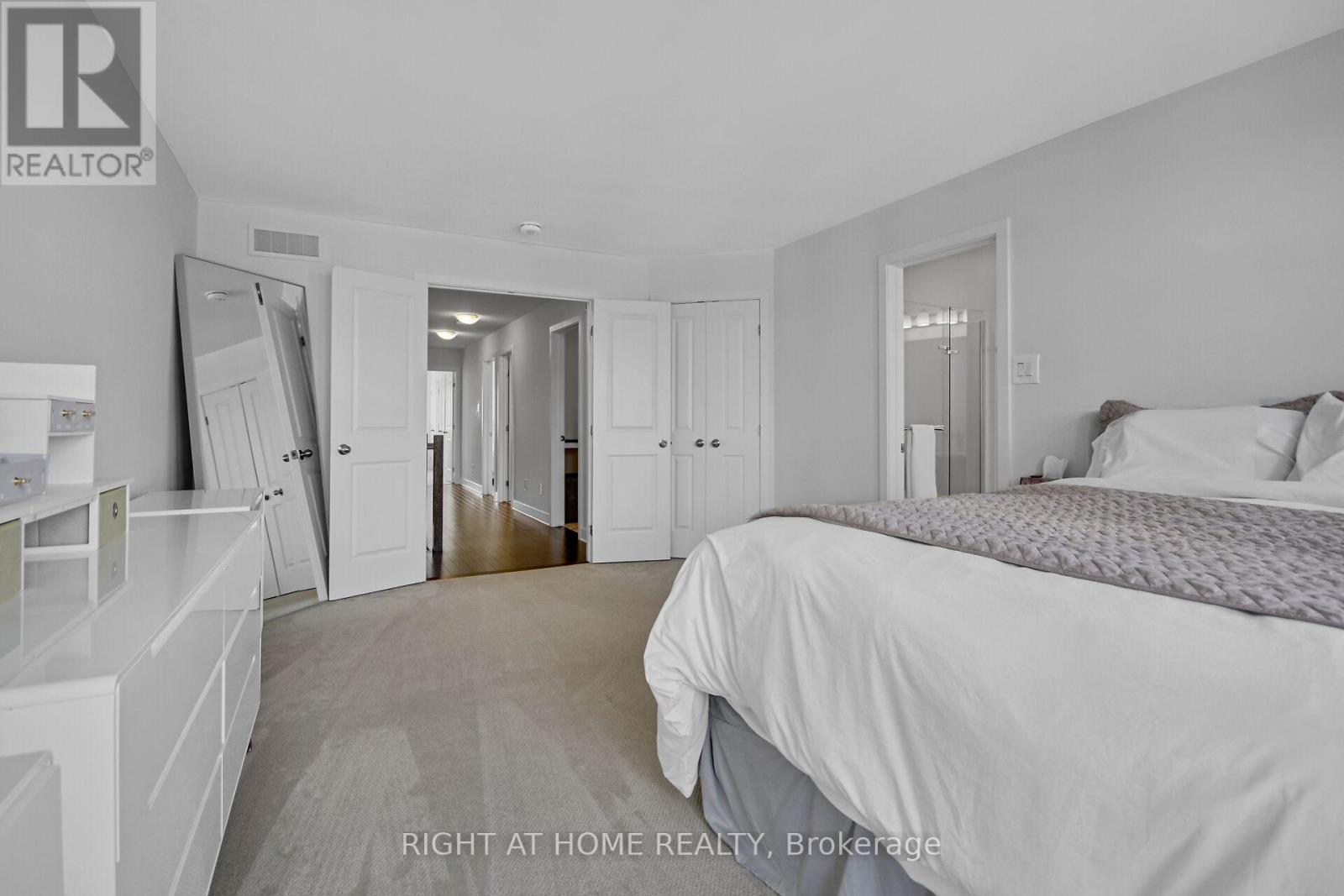 741 Twist Way, Ottawa, ON - Indoor Photo Showing Bedroom