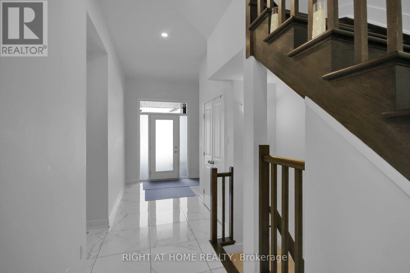 741 Twist Way, Ottawa, ON - Indoor Photo Showing Other Room