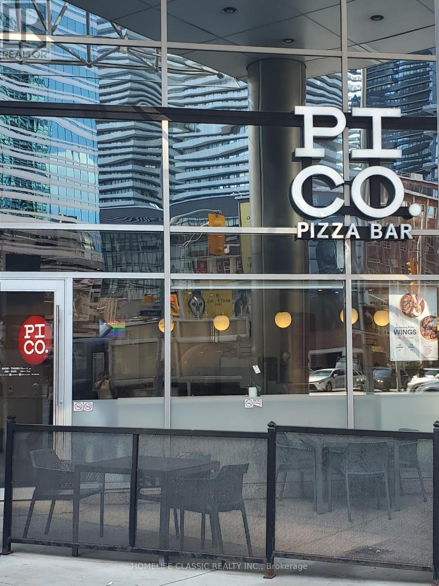 160 Bloor Street E, Toronto, ON