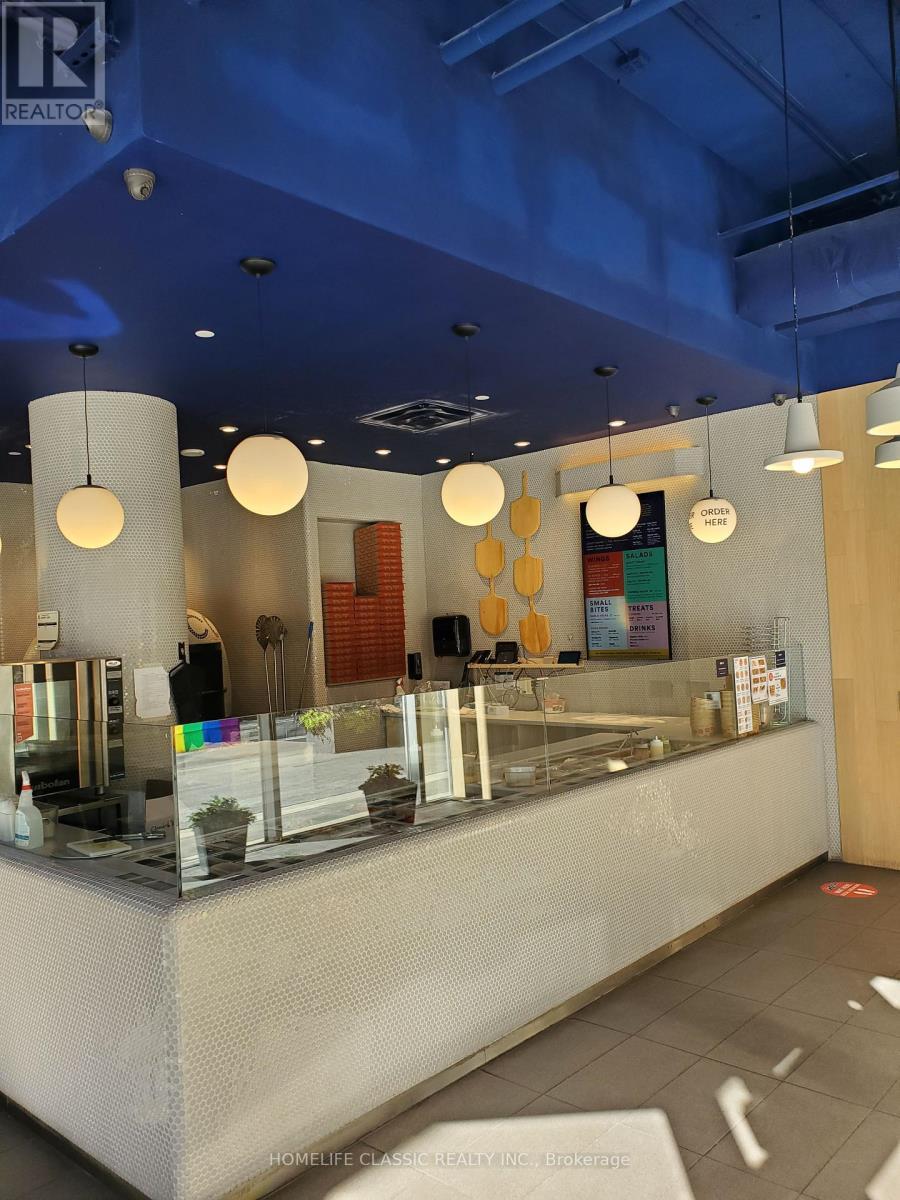 160 Bloor Street E, Toronto, ON