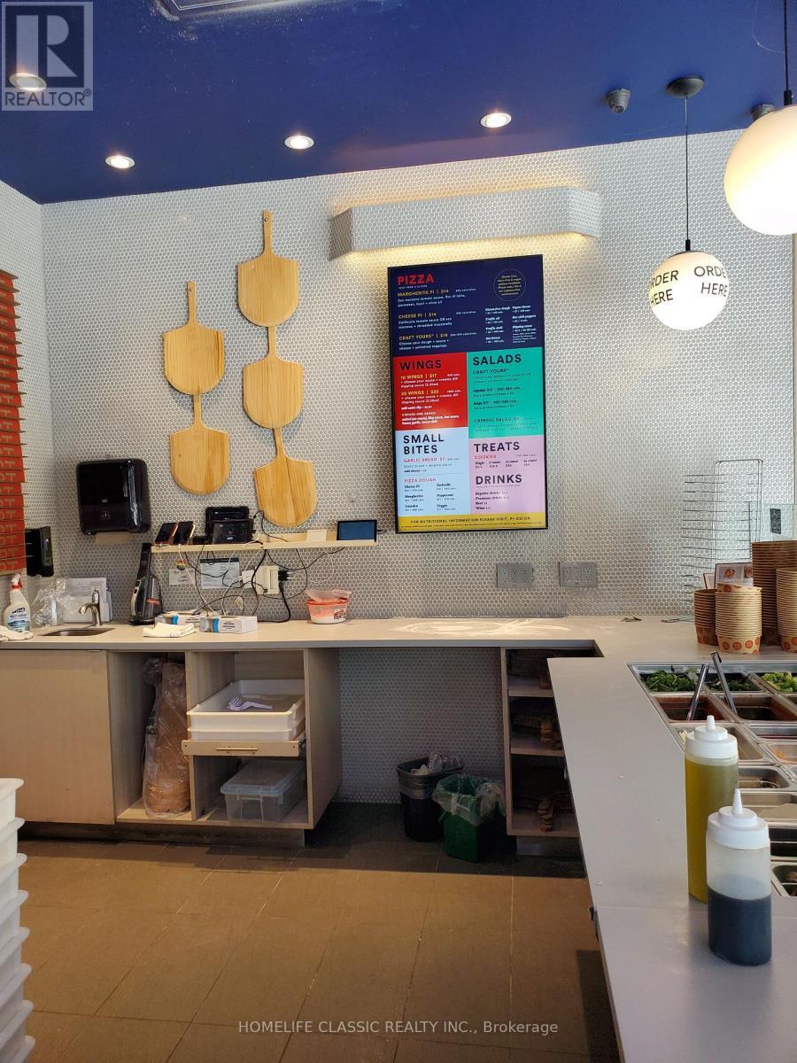 160 Bloor Street E, Toronto, ON