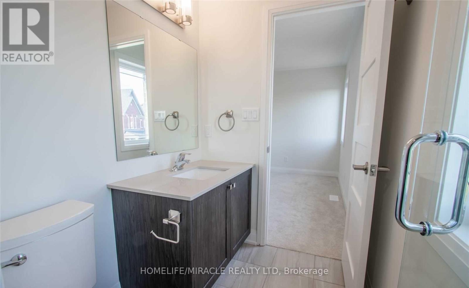 Upper - 530 Askew Court, Oshawa, ON - Indoor Photo Showing Bathroom