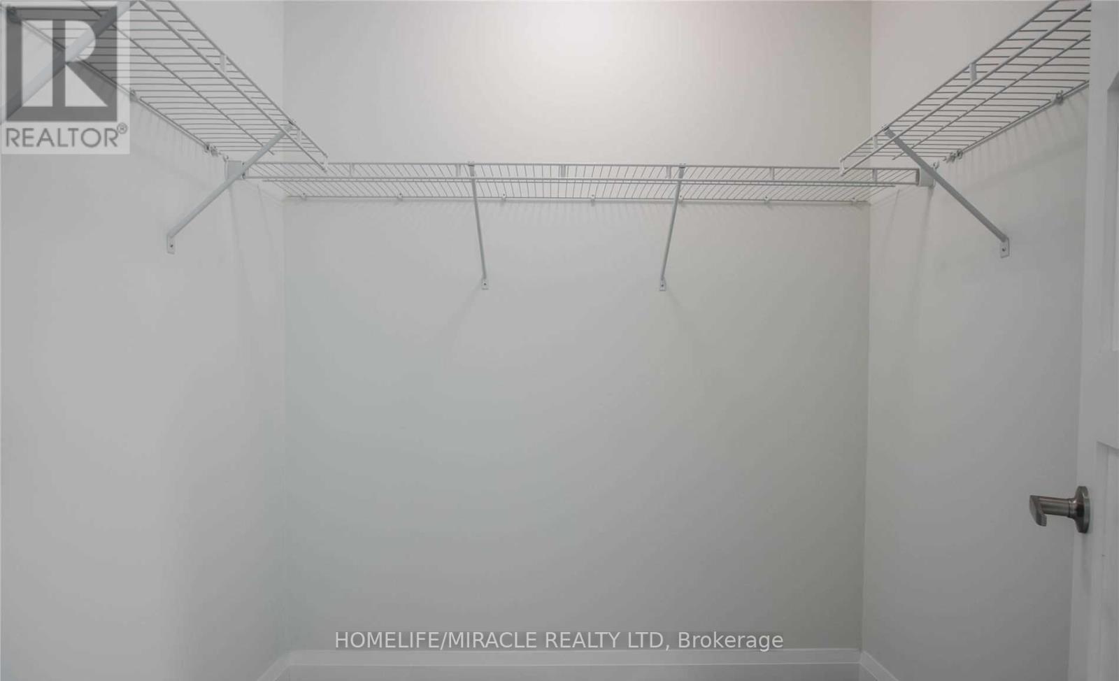 Upper - 530 Askew Court, Oshawa, ON - Indoor With Storage