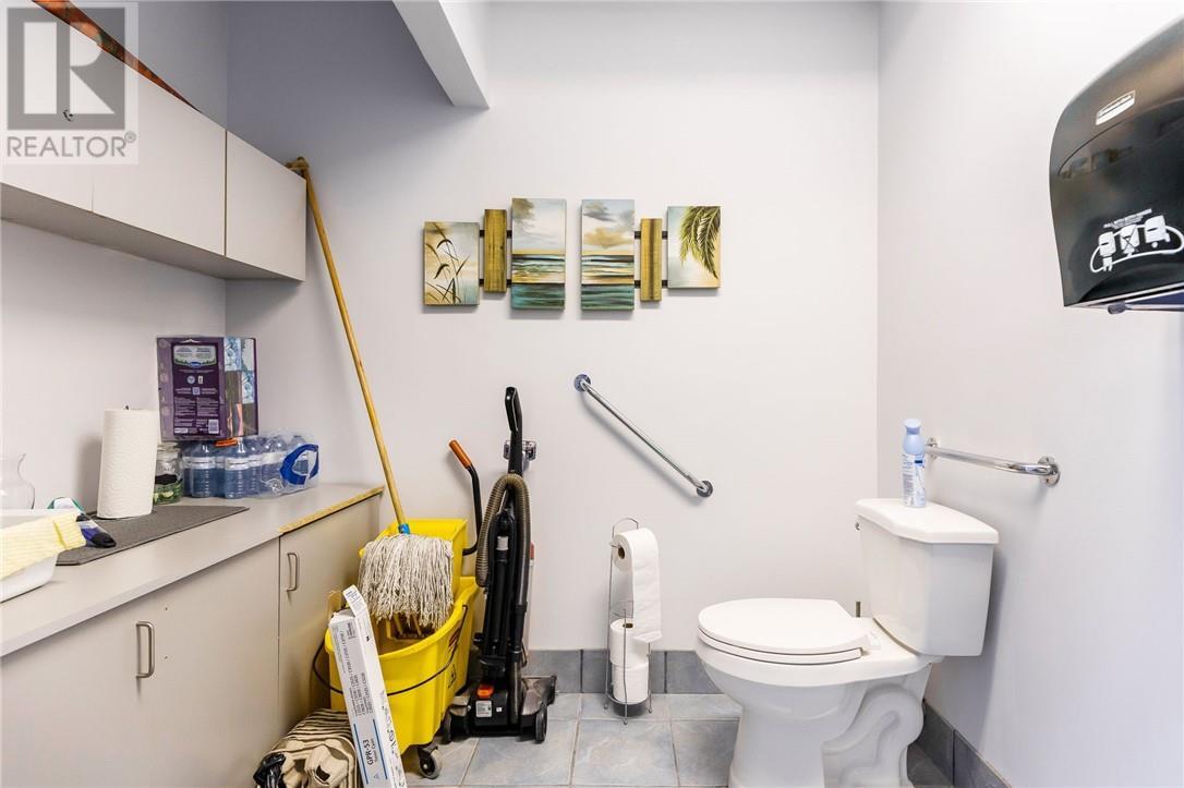 11 Mary Walk, Elliot Lake, ON