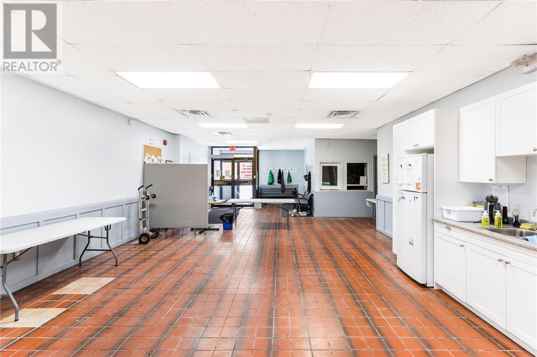 11 Mary Walk, Elliot Lake, ON