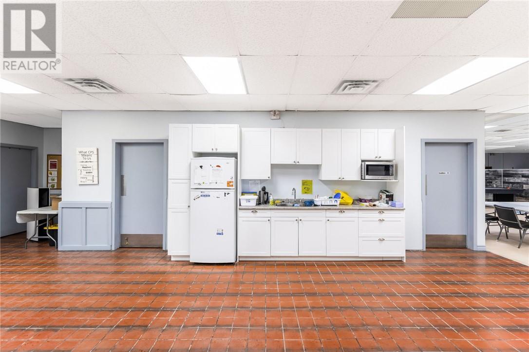 11 Mary Walk, Elliot Lake, ON