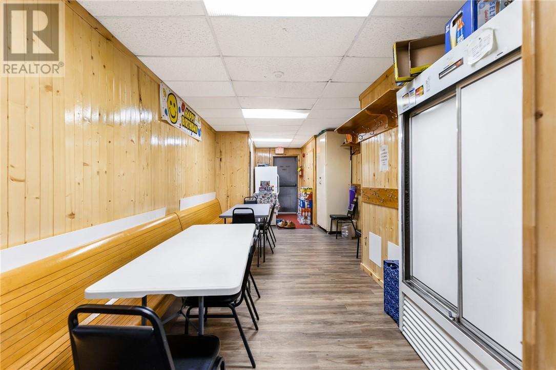 11 Mary Walk, Elliot Lake, ON