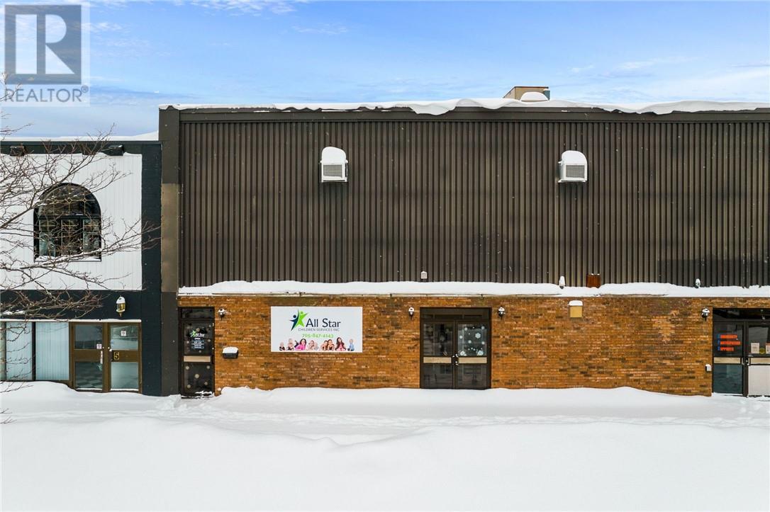 11 Mary Walk, Elliot Lake, ON