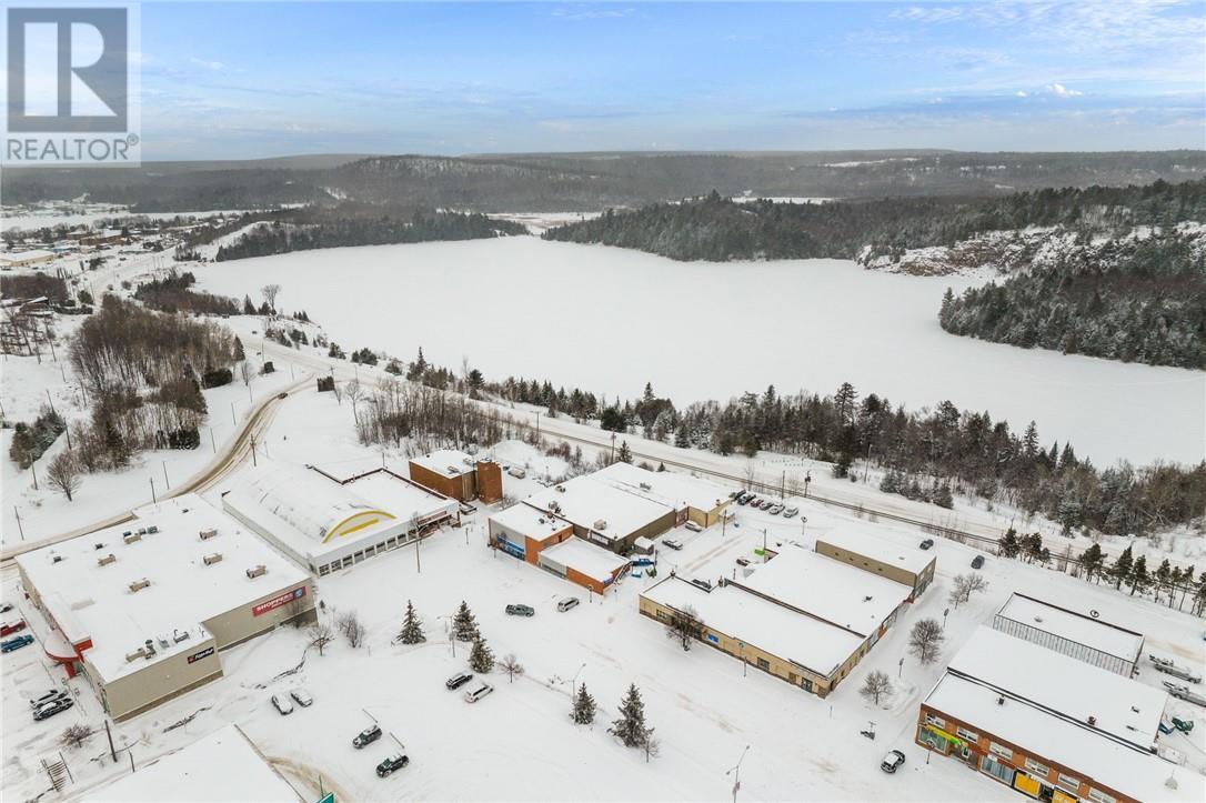 11 Mary Walk, Elliot Lake, ON