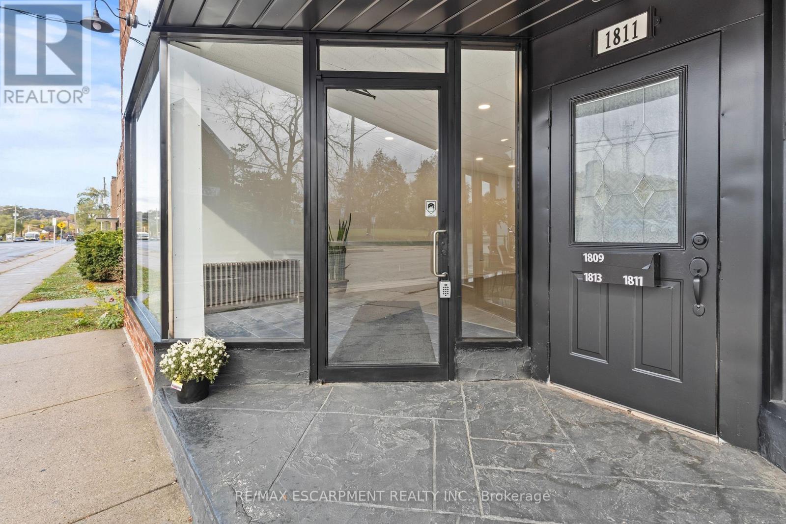 1809 King Street, Hamilton, ON