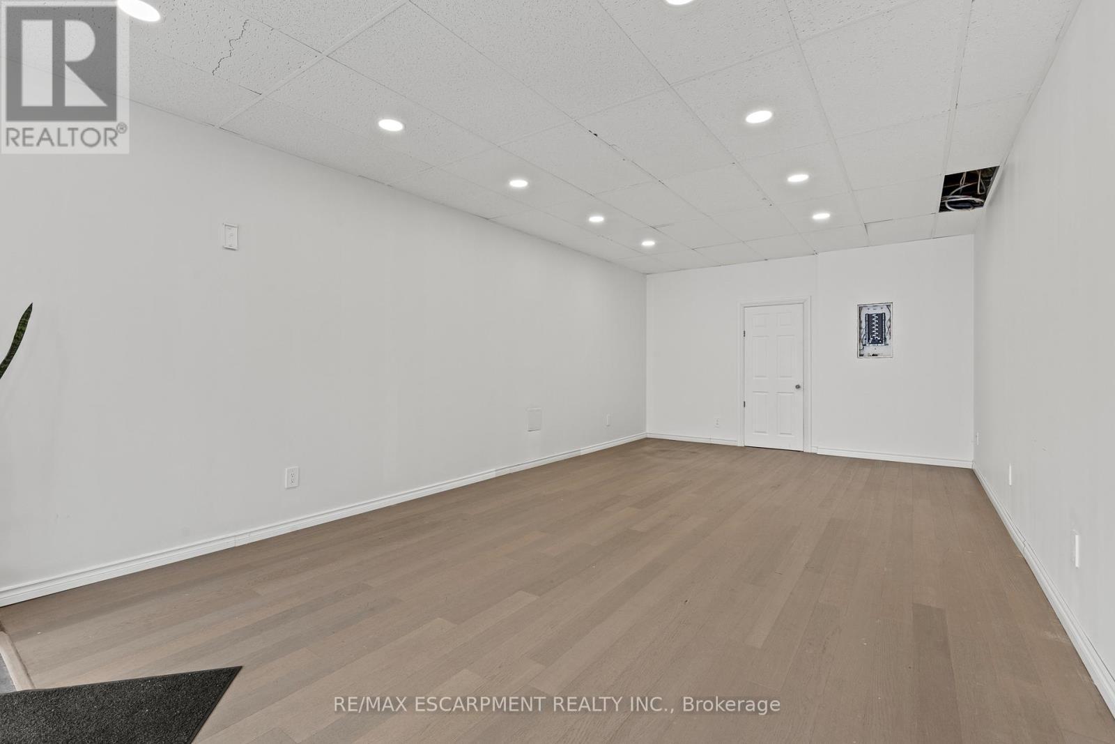 1809 King Street, Hamilton, ON