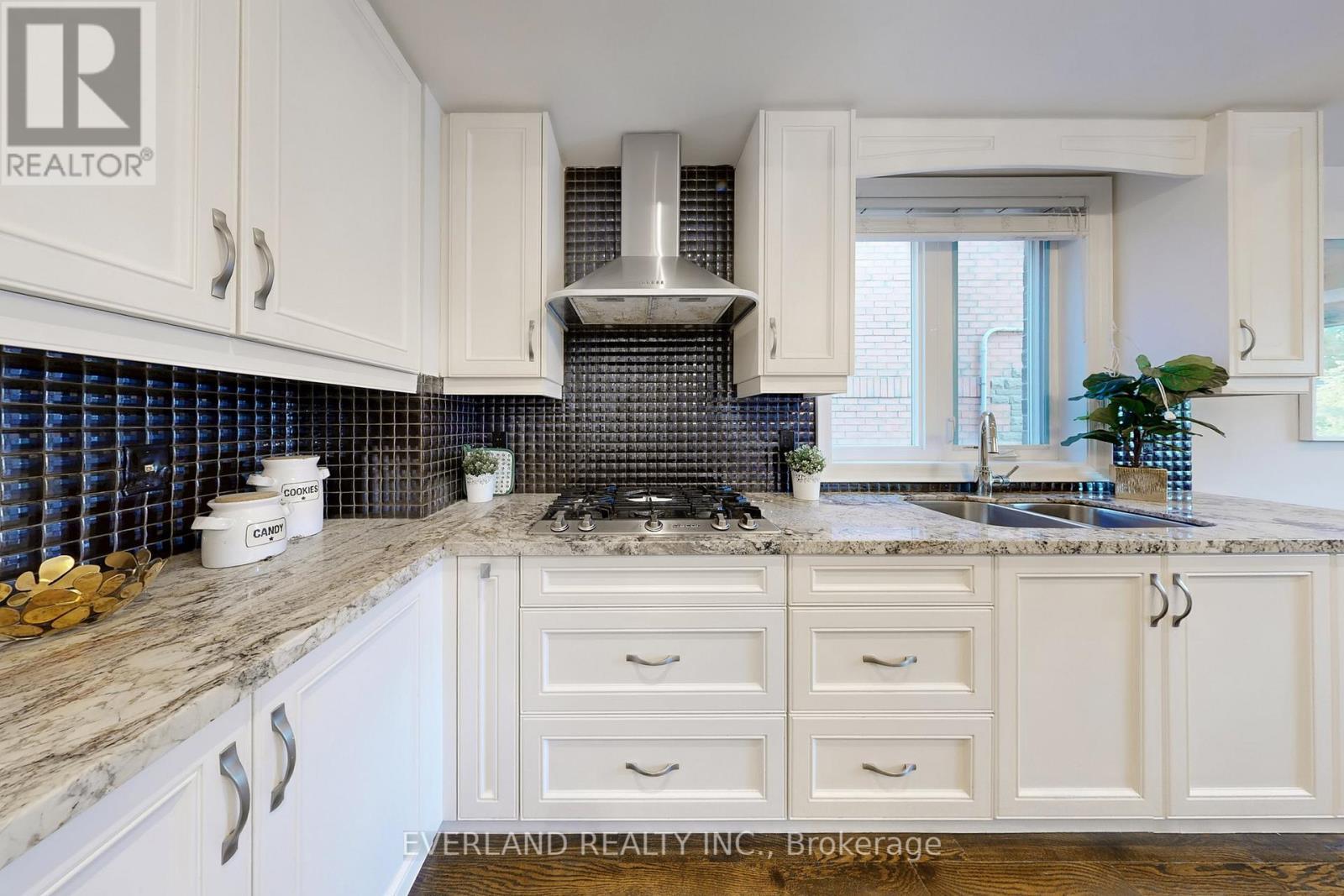 160B Finch Avenue E, Toronto, ON - Indoor Photo Showing Kitchen With Double Sink