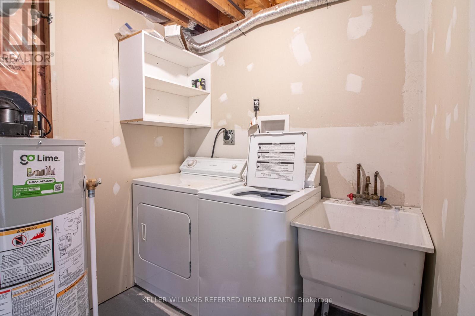 Basement Apartment - 143 Nahanni Drive, Richmond Hill, ON - Indoor Photo Showing Laundry Room