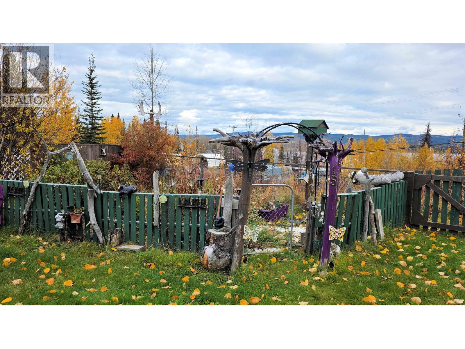 15 Harmon Crescent, Granisle, BC - Outdoor