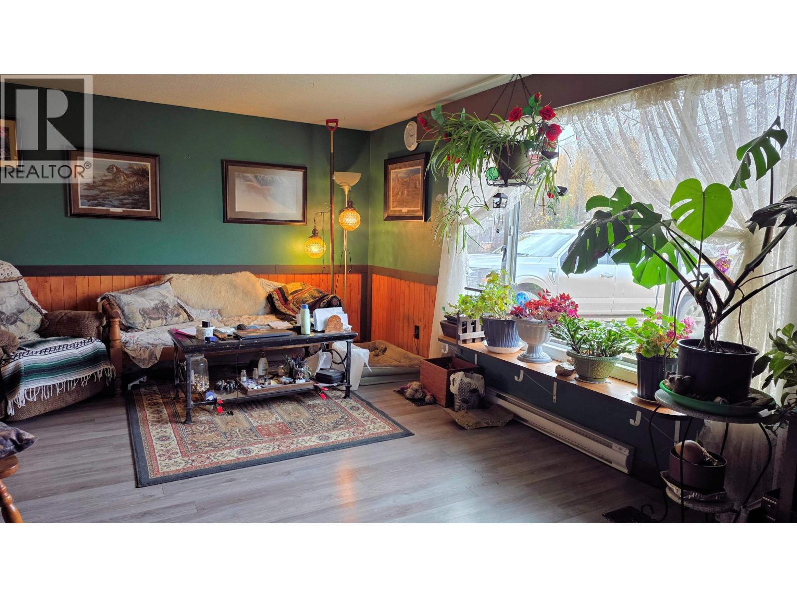 15 Harmon Crescent, Granisle, BC - Indoor Photo Showing Other Room