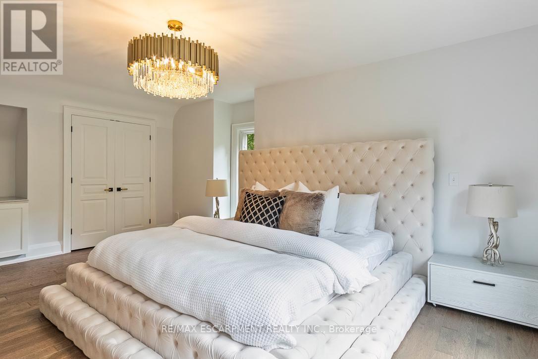 1294 Gatehouse Drive, Mississauga, ON - Indoor Photo Showing Bedroom